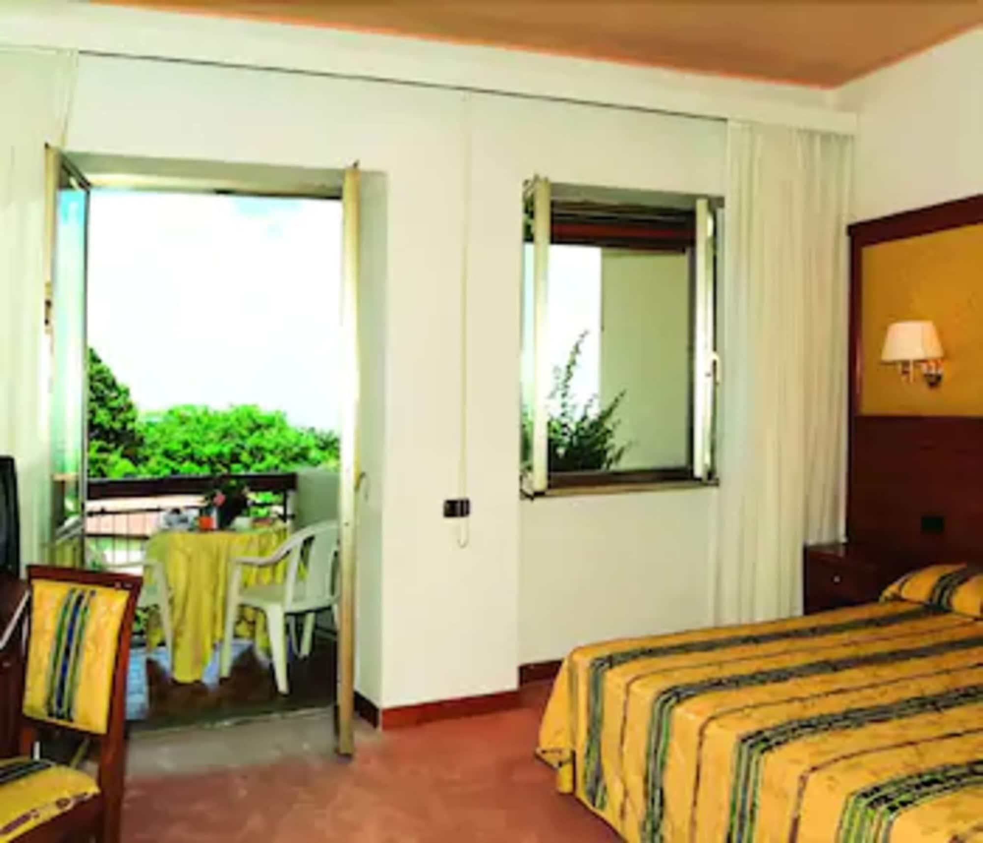 Balletti Park Hotel วิแตร์โบ ภายนอก รูปภาพ