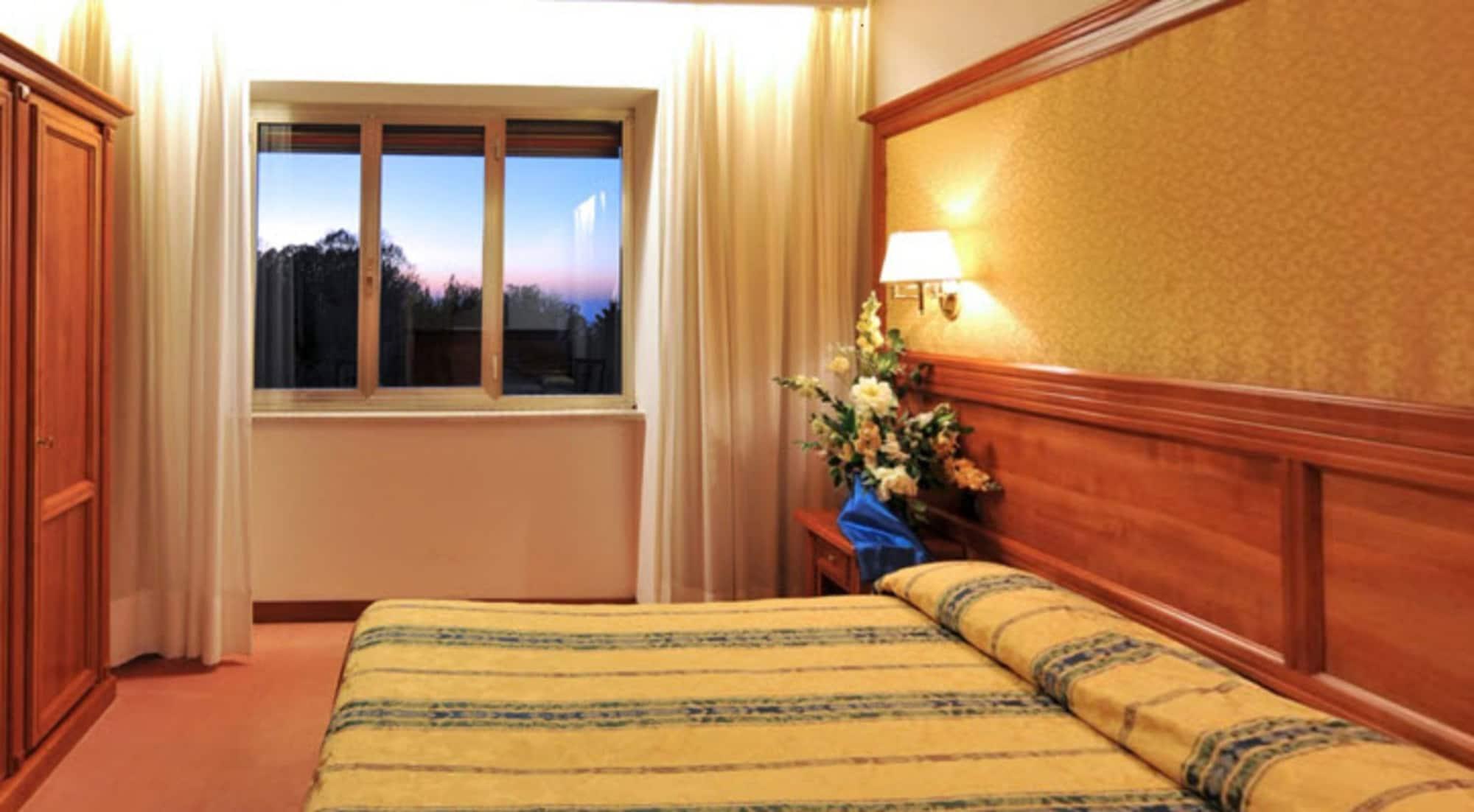 Balletti Park Hotel วิแตร์โบ ภายนอก รูปภาพ