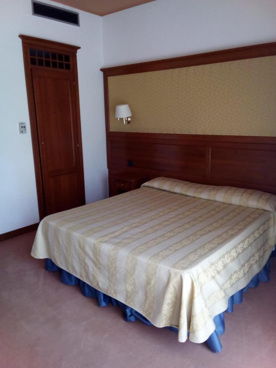 Balletti Park Hotel วิแตร์โบ ภายนอก รูปภาพ